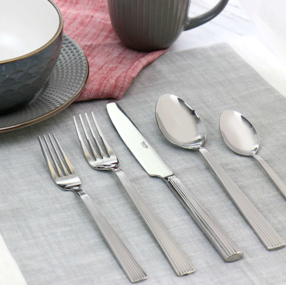 20pc Carlyle Flatware Set