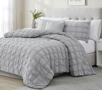Eliza 4 PC Seersucker King Comforter Set Grey